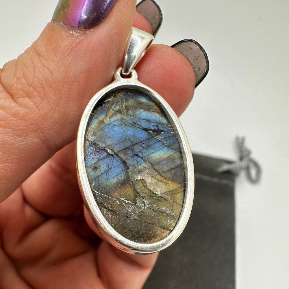 NWOT 27x16mm CARVED flower Labradorite pendant in solid sterling silver! - Picture 8 of 10